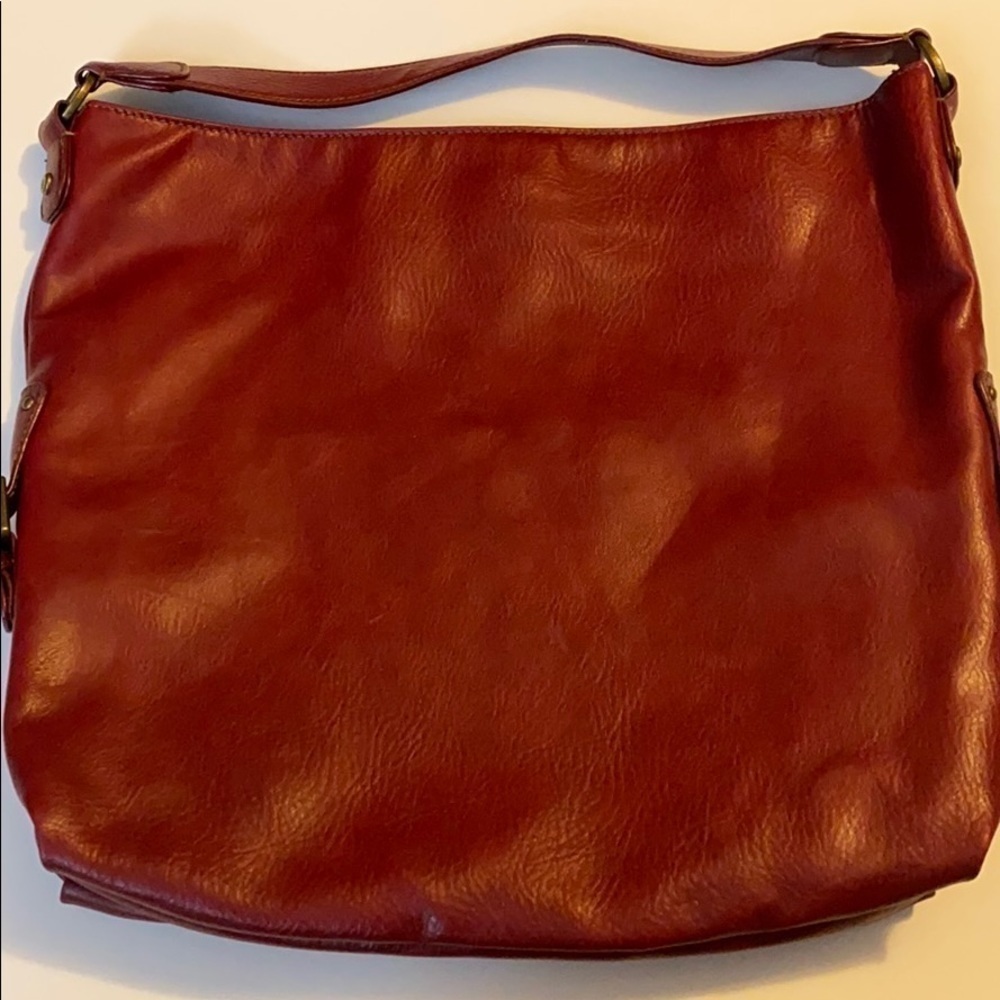 Red purse faux leather, clean and great condition - Picture 5 of 7